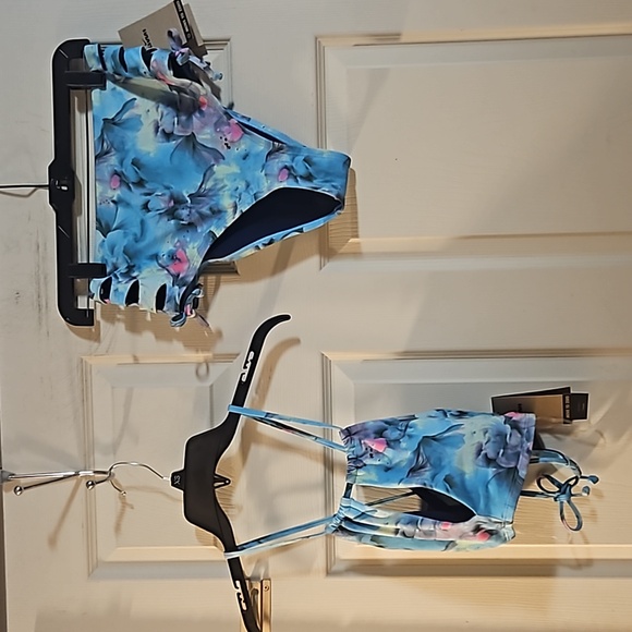Nike Other - NIKE TWO PIECE BIKINI SWIMSUIT: BLUE FLORAL: NEW WITH TAGS: SIZE MEDIUM